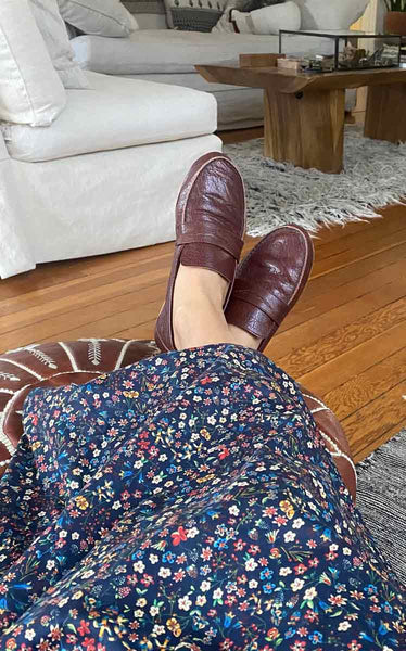 JamieHallerタッセルローファー　ブラウンフラットシューズジャミーハラー Jamie Haller The Penny Loafer in Taupe Suede – shop | jess brown