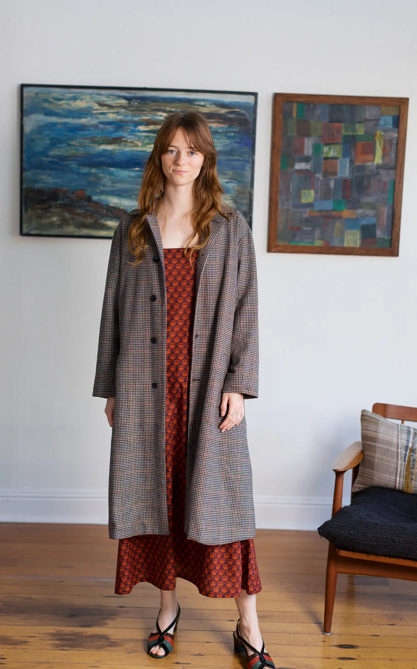 Trench in Wool Houndstooth Lined with Black Linen