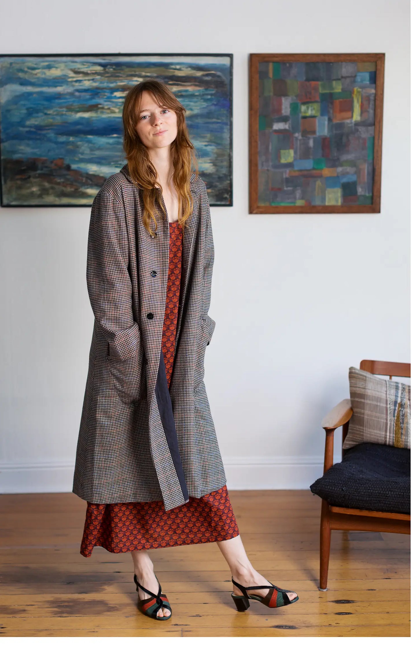 Trench in Wool Houndstooth Lined with Black Linen