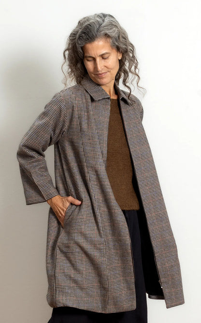 Zipper Coat in Houndstooth Wool with Bok Oak Lining