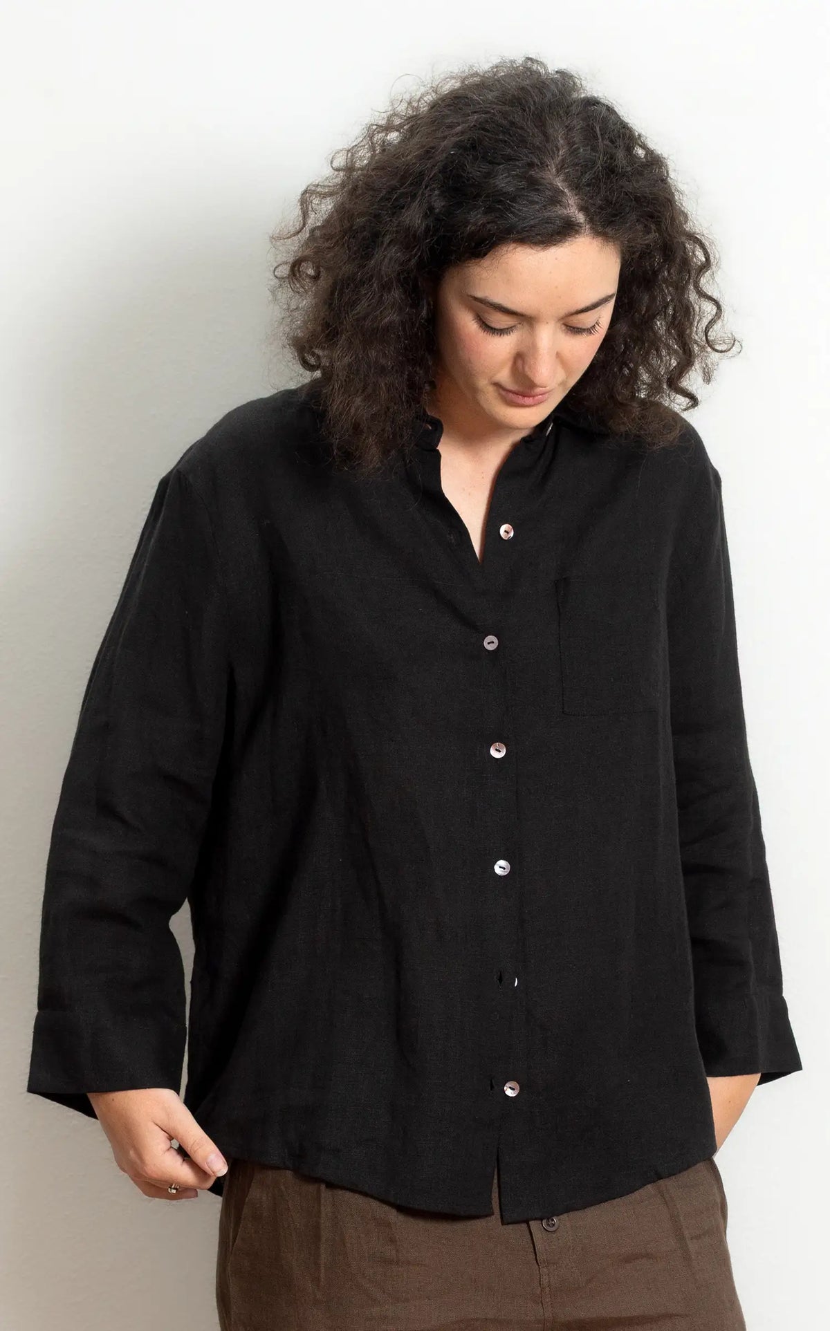 Workshirt Classic in Black Linen