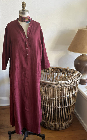 Atelier Dress in Wine Linen