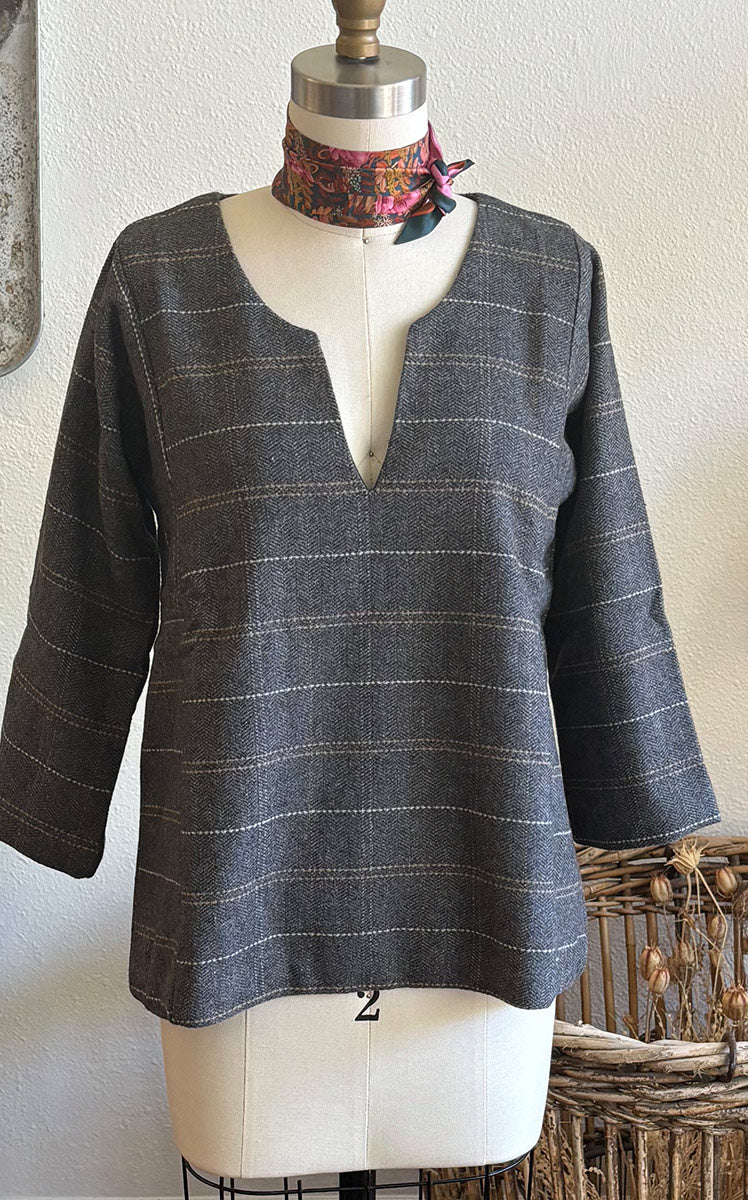Wool Caftan Top in Grey Pane