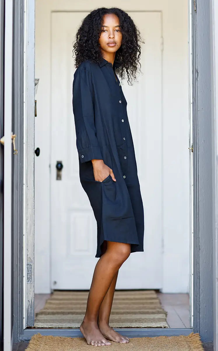 Workshirt Dress in Black Linen