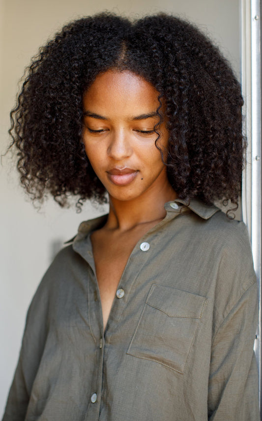 Workshirt in Faded Olive Crinkled Cotton