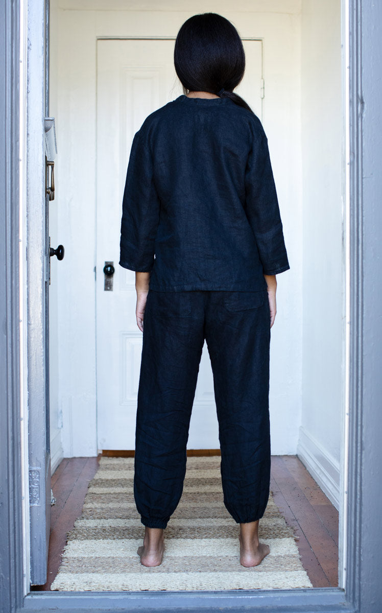 Atelier Top in Black Linen